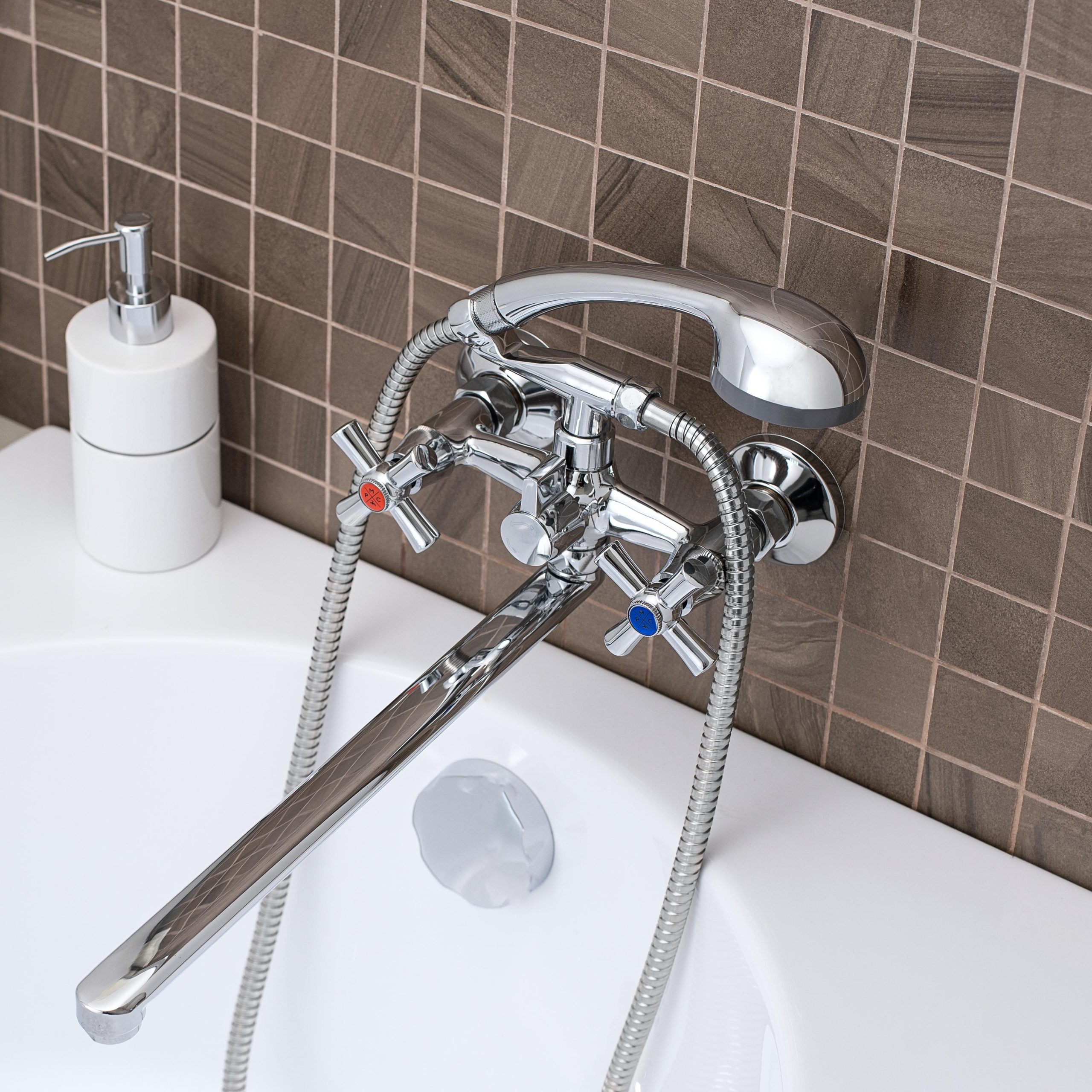 SL138-140P  Смеситель для ванны