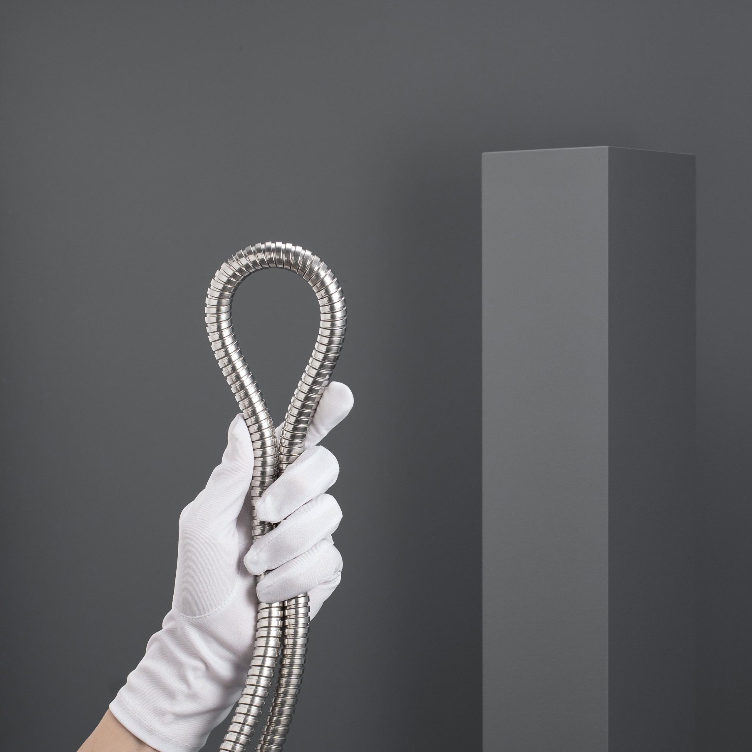 SH 11 Шланг для душа с двойным замком не растяжной -150см,  EPDM армированный нейлоновой нитью