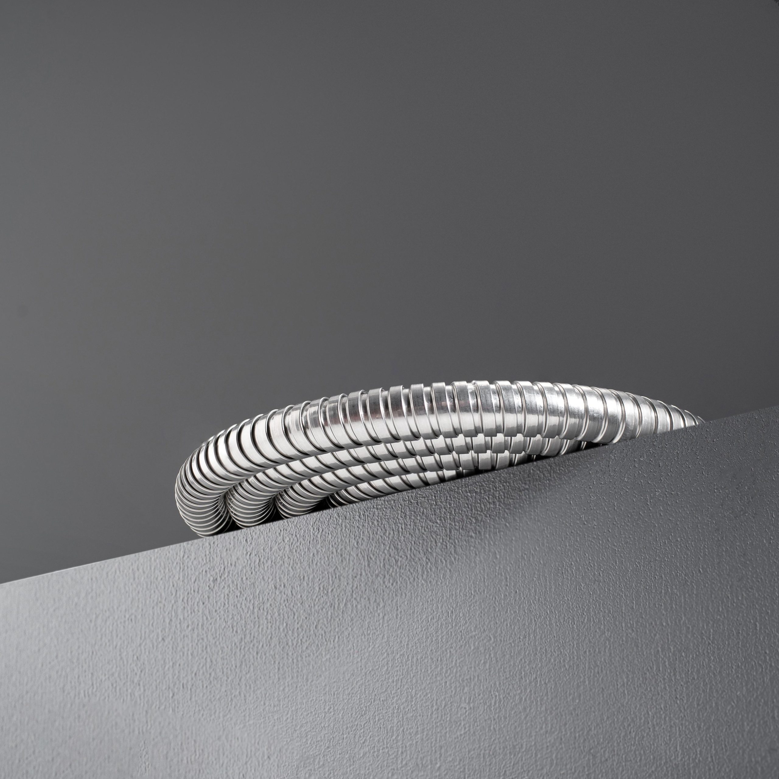 SH 11 Шланг для душа с двойным замком не растяжной -150см,  EPDM армированный нейлоновой нитью