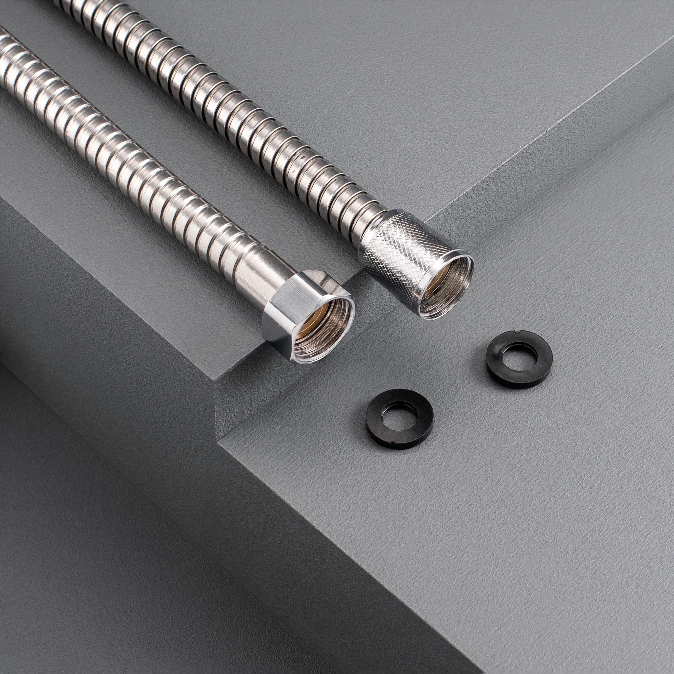 SH 01 Шланг для душа с двойным замком, не растяжной -150 см