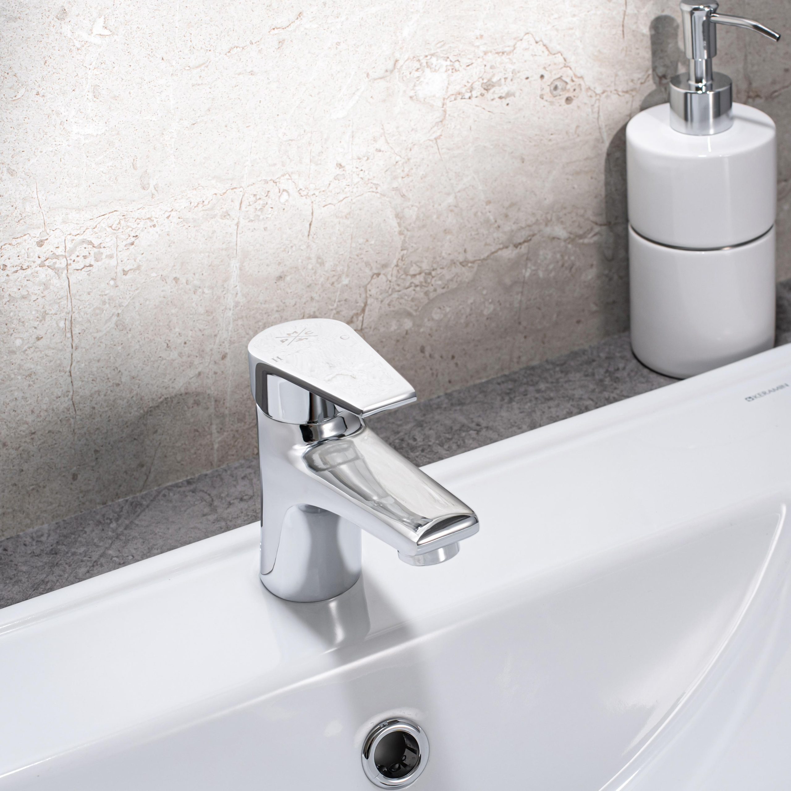 SL132-001F  Смеситель для умывальника, ø35