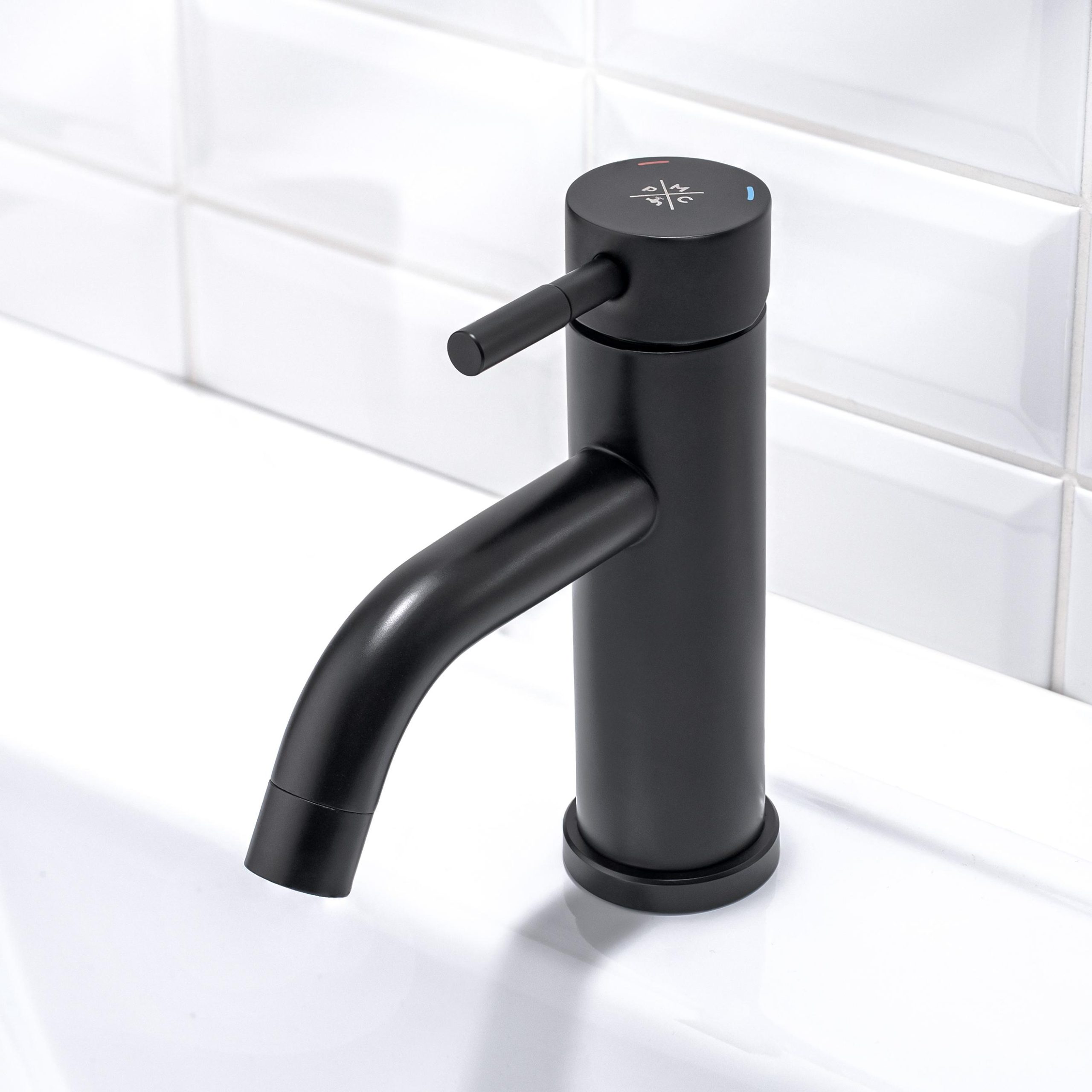 SUS128BL-001F Смеситель для умывальника, ø35