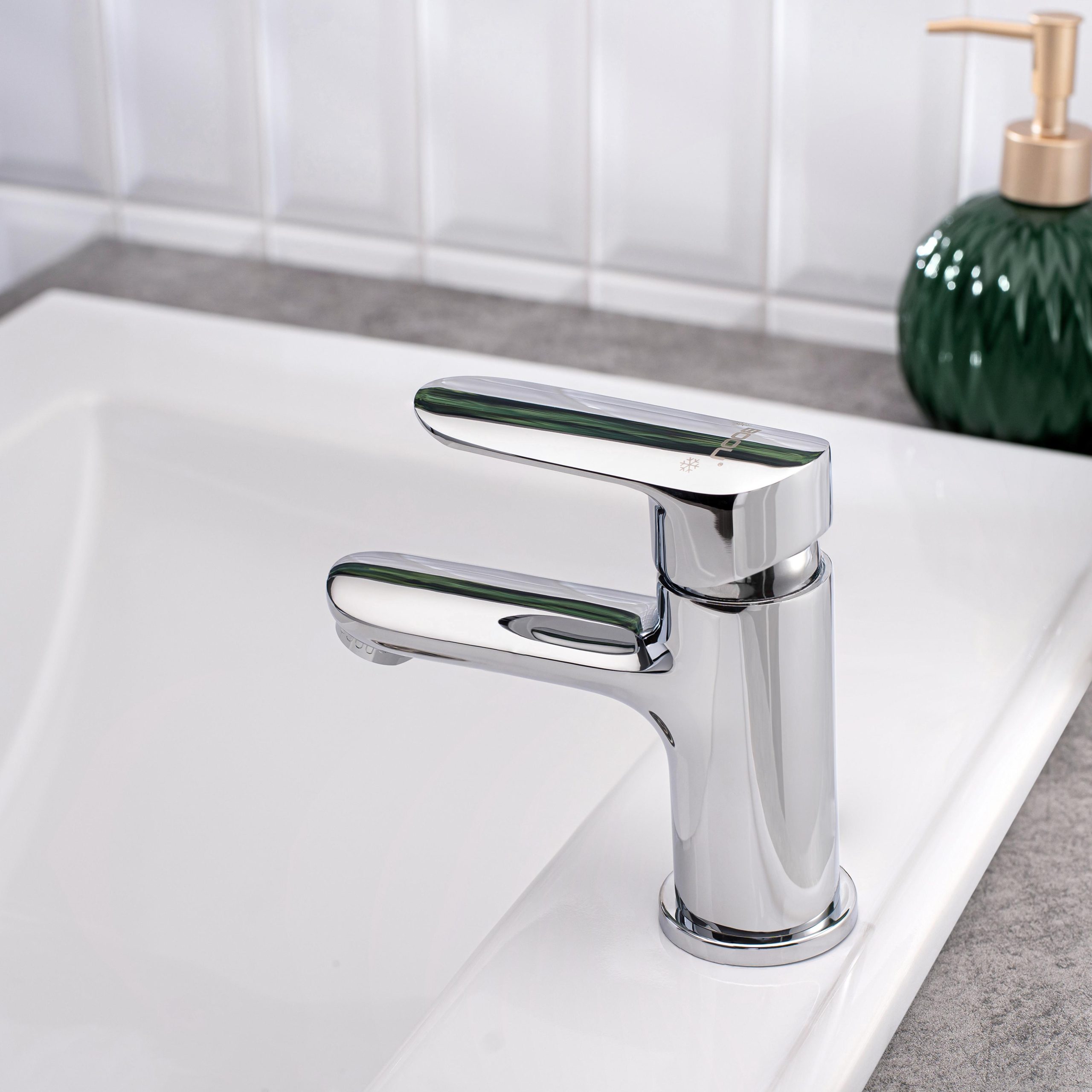 B8274-1J Смеситель для умывальника из Латуни, ø35