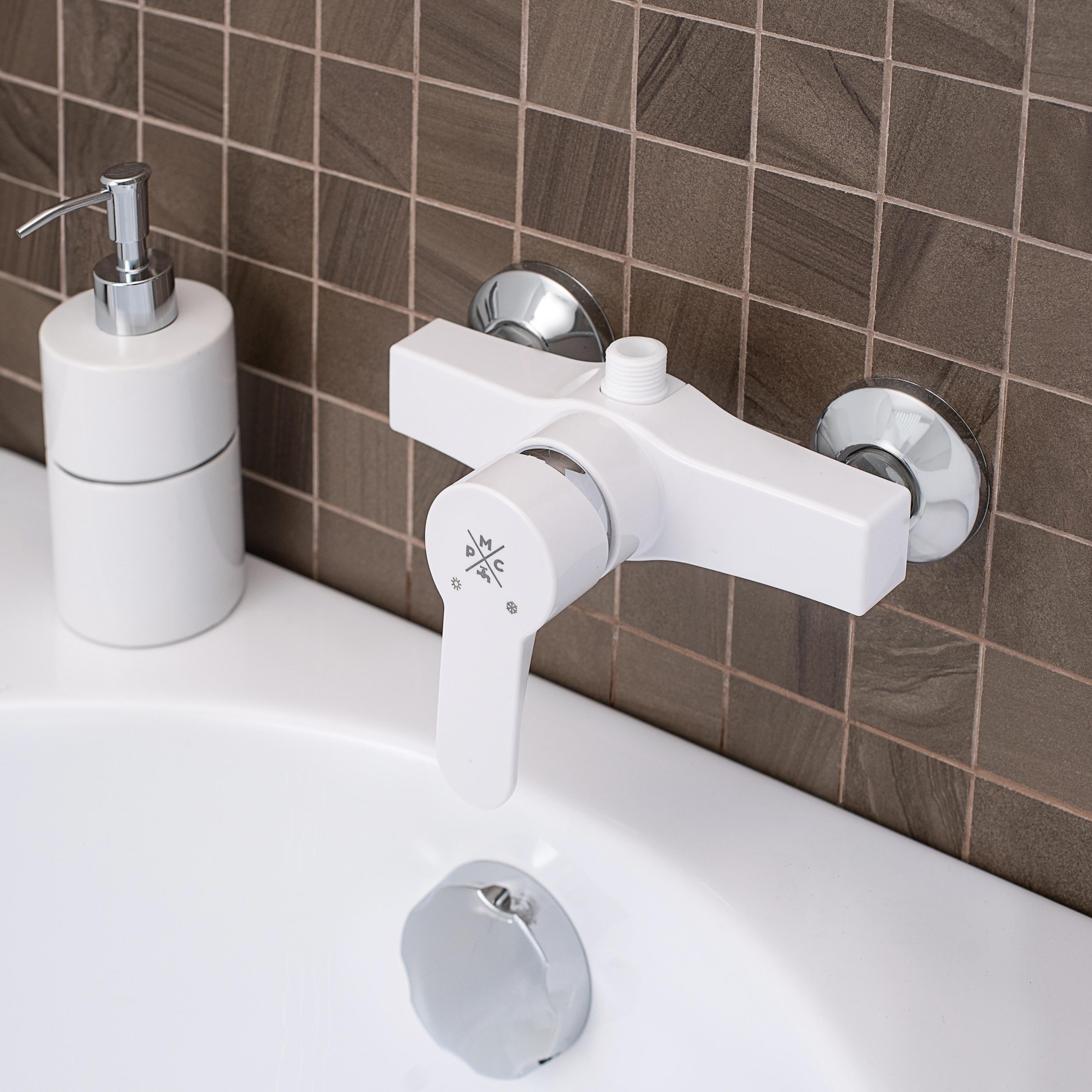 PL5-003 Смеситель для душа из высокопрочного пластика- БЕЛЫЙ