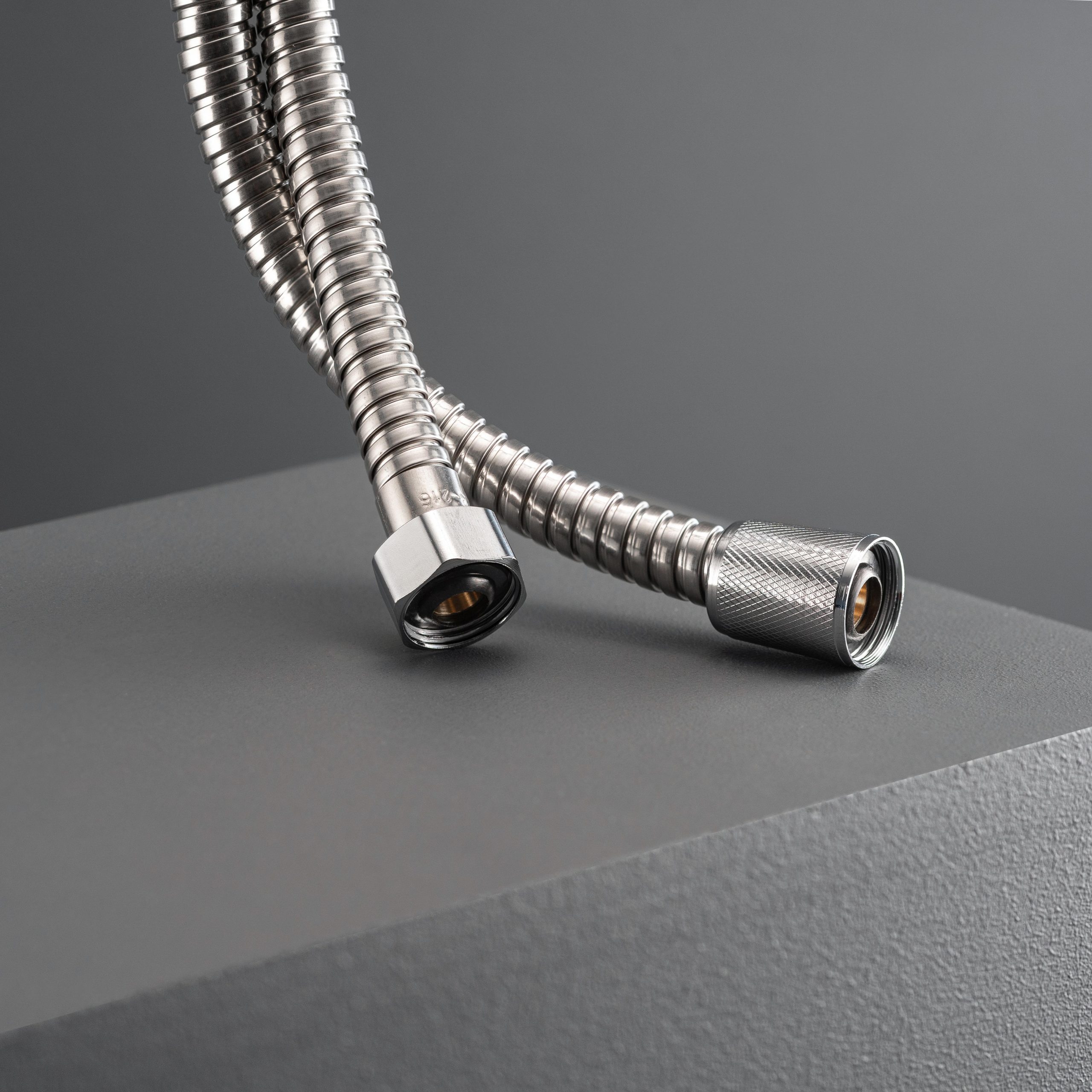 SH 16 Шланг для душа с двойным замком не растяжной - 200 см