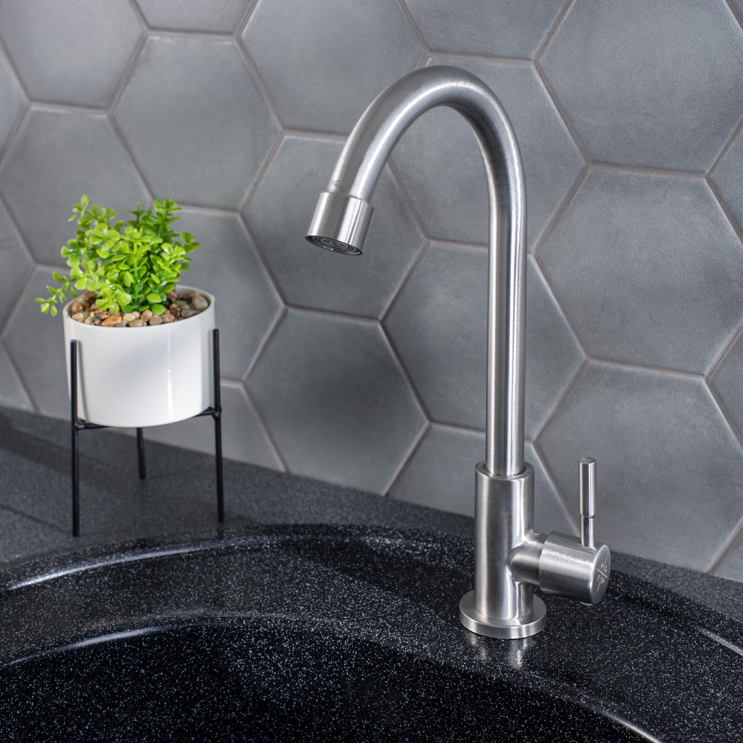 SUS124-269F Кран для кухни для одной воды