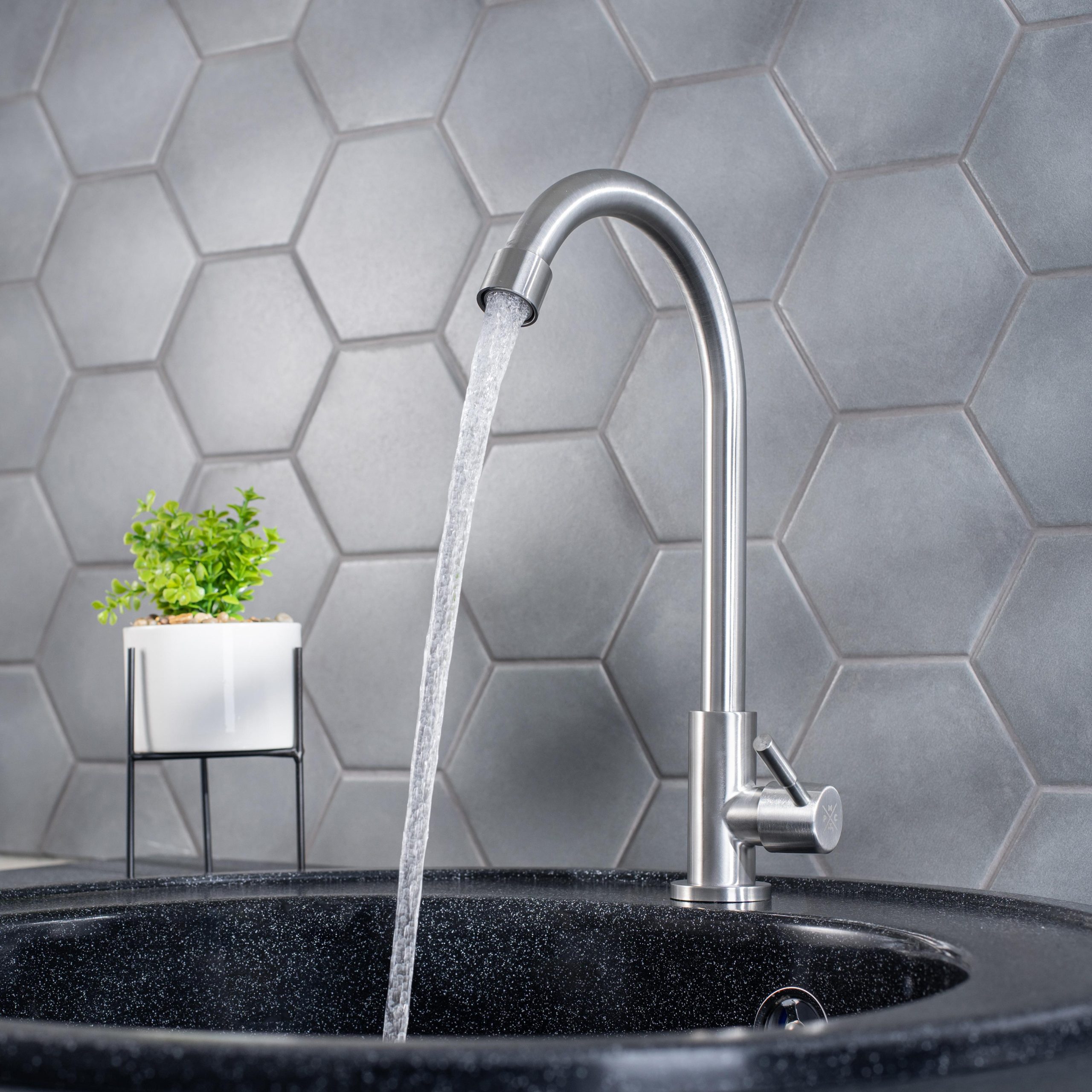 SUS124-269F Кран для кухни для одной воды